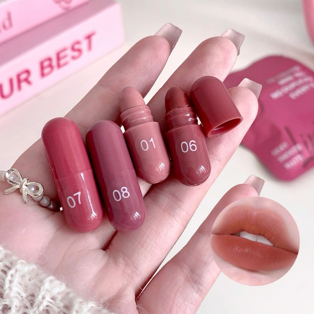 🔥【12สีแมทไม่ติดแก้ว】ลิปสติกแคปซูลเซ็ต/ลิปสติกแมทติดทนนาน/ลิปสติกมินิพกพาสะดวก ติดทนนานไม่หลุดลอกไม่ติดแก้ว แก้ปัญหาลิปสติกหลุดลอกและติดแก้วสำหรับนักเรียนและสาวออฟฟิศ ให้ลิปสติกสวยตลอดวันด้วยเนื้อแมทเท็กซ์เจอร์ที่เนียนนุ่ม (ลิปสติก/แมทลิป)